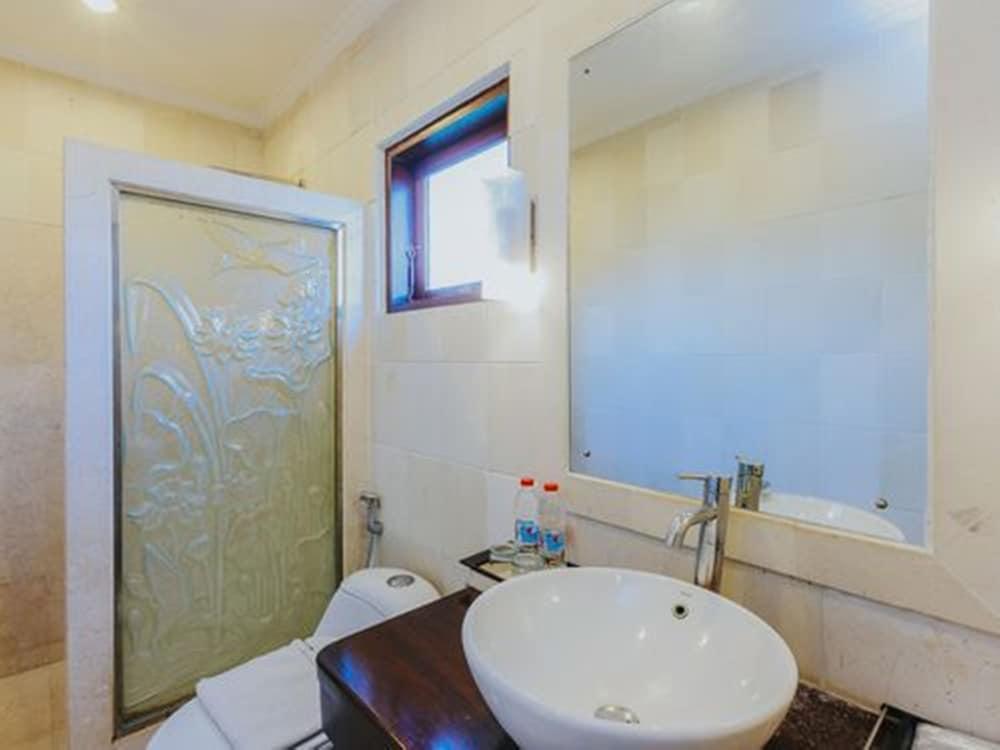 Villa Victoria Kuta Lombok Eksteriør billede